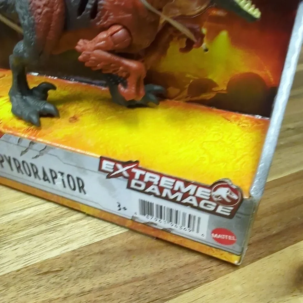Jurassic‎ World Dominion Pyroraptor Extreme Damage Dino Mattel 2021